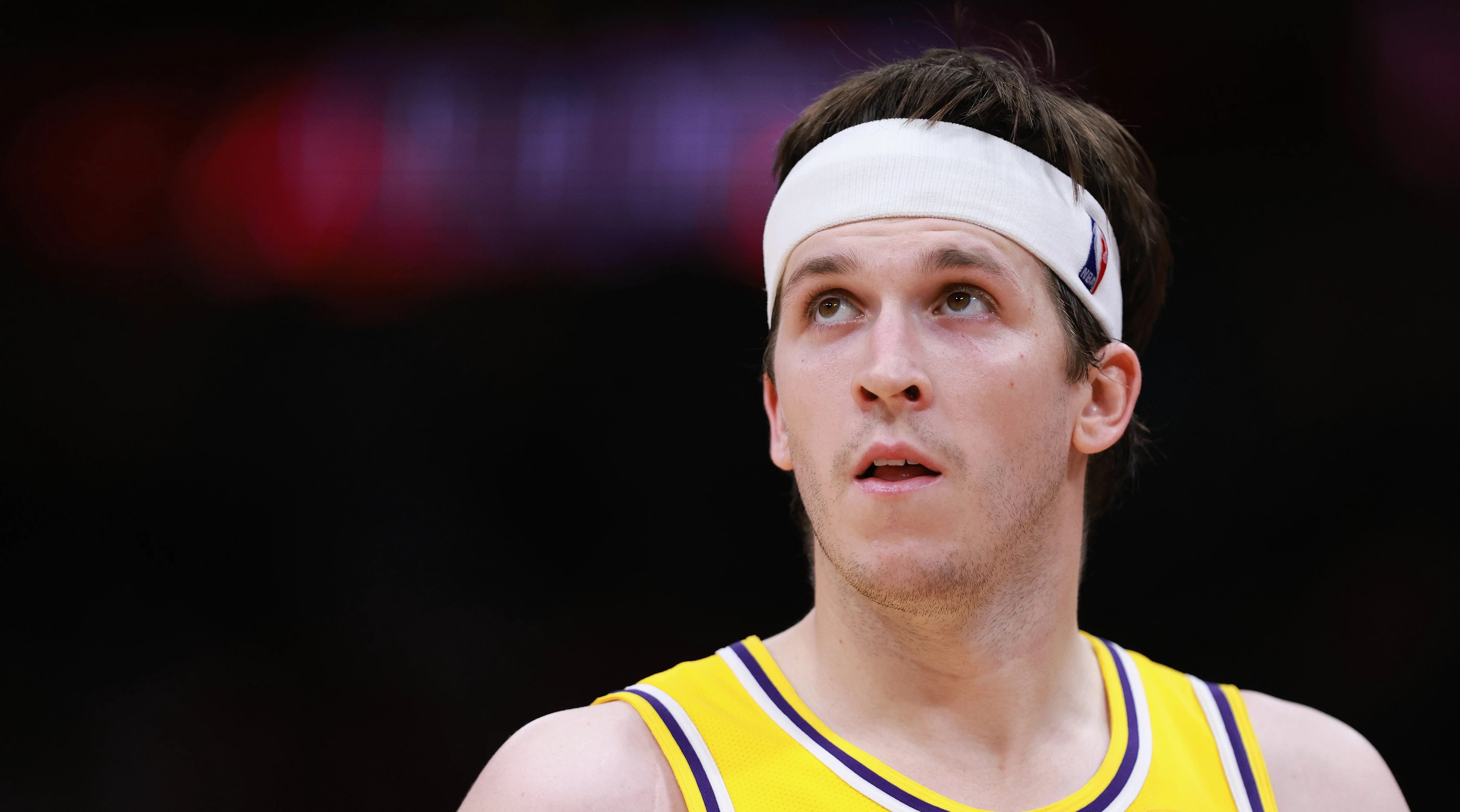 Austin Reaves Confronts Referee John Goble After Lakers’ Loss