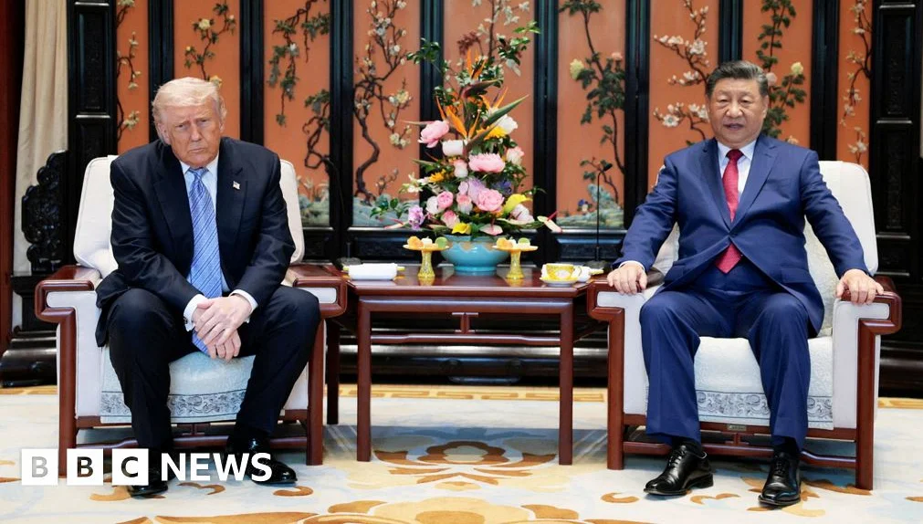 Trump warns Taiwan against declaring independence, 9,500 miles from conflict