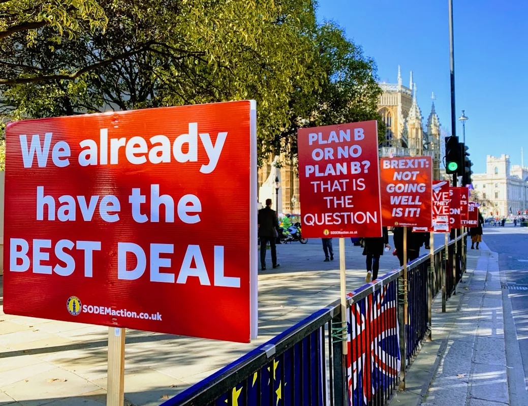 英国、反ユダヤ主義と異議の区別が希薄に