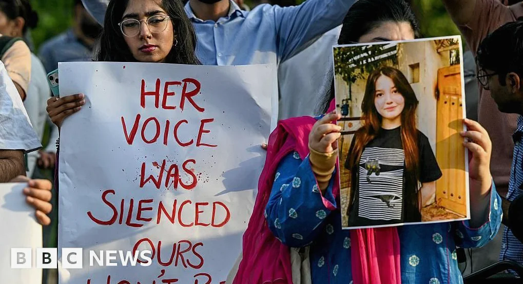 Hombre que asesinó a influencer pakistaní recibe sentencia de muerte