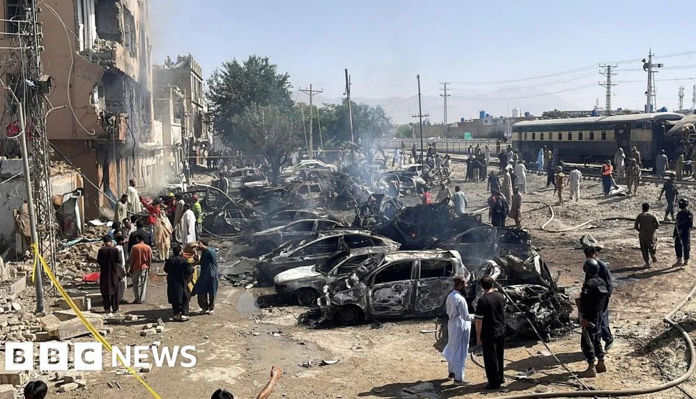 Blast Targeting Train Kills 20 in Pakistan