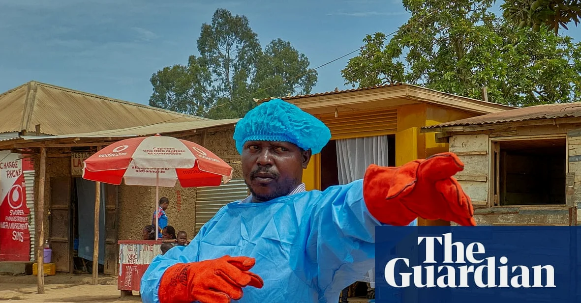 Suspected Ebola Cases in DRC Pass 900 as Health Workers Face Attacks