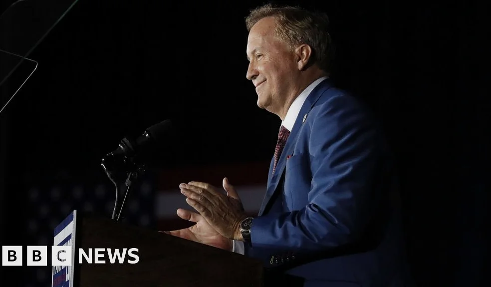 Trump-Backed Challenger Defeats Veteran Senator in Texas Primary
