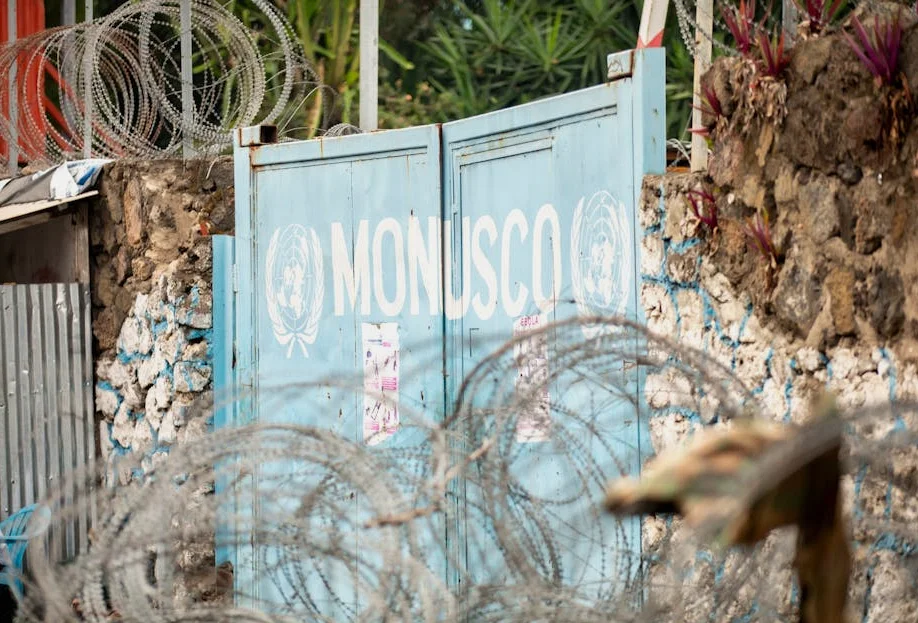 Uganda Closes Border with Congo to Curb Ebola Spread