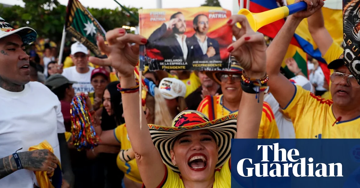 Trump Admirer Wins Colombia’s First-Round Election