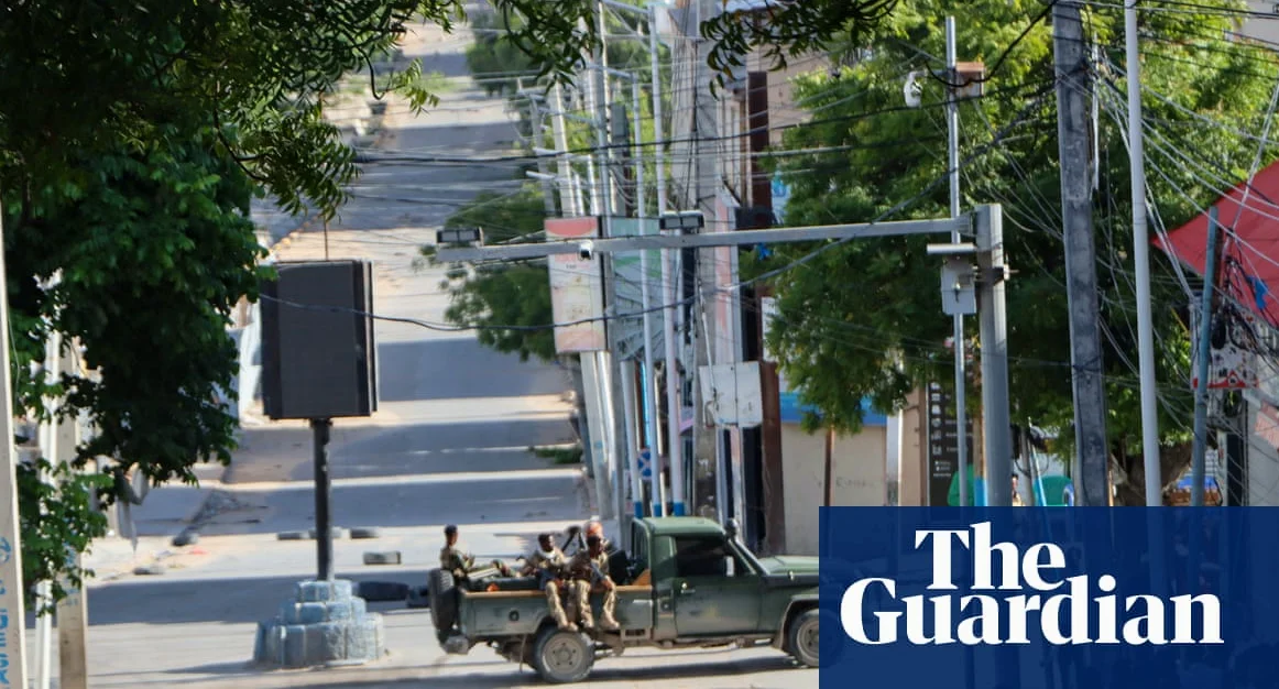 Clashes in Mogadishu Force Civilians Flee Somalia