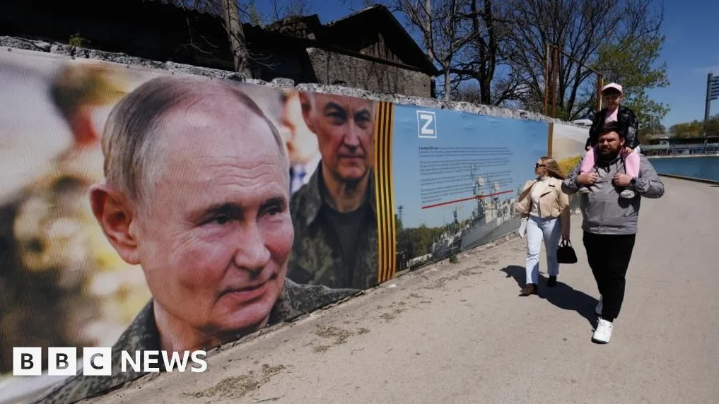 Ukraine Accused of Killing Four in Crimea