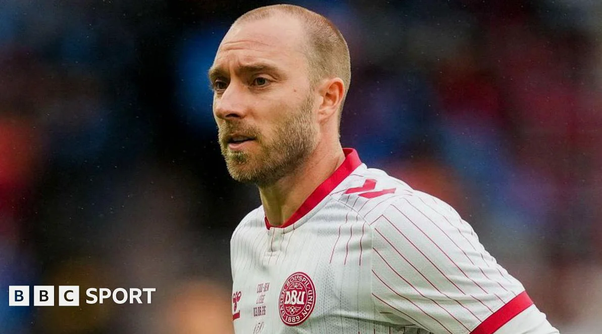 Eriksen conscious after collapsing in Denmark game