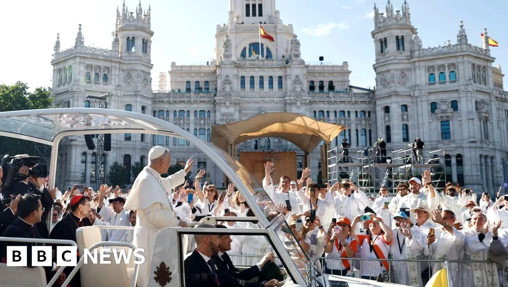 Pope Leo’s Open-Air Mass Draws Huge Crowds in Madrid