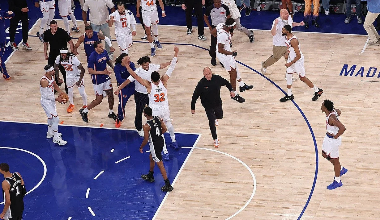 NBA Playoffs 2024: Spurs vs. Knicks Drama, Historic Comebacks, and Wembanyama’s Role