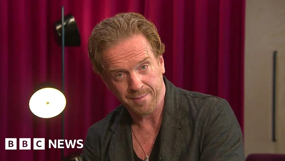 Damian Lewis’s 2025 UK Tour and Cultural Appearances