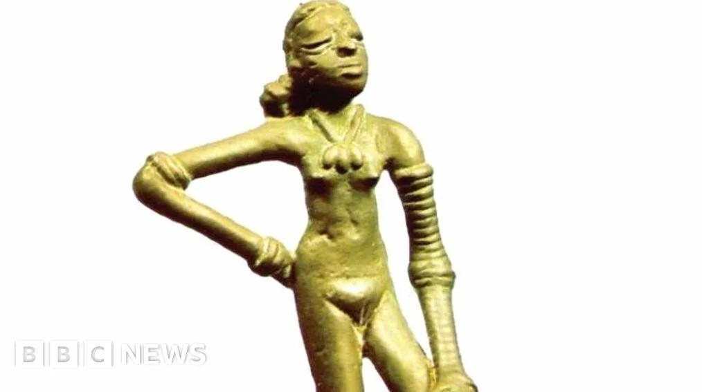 Indian Textbook Restores 'Dancing Girl's' Bare Torso After Backlash