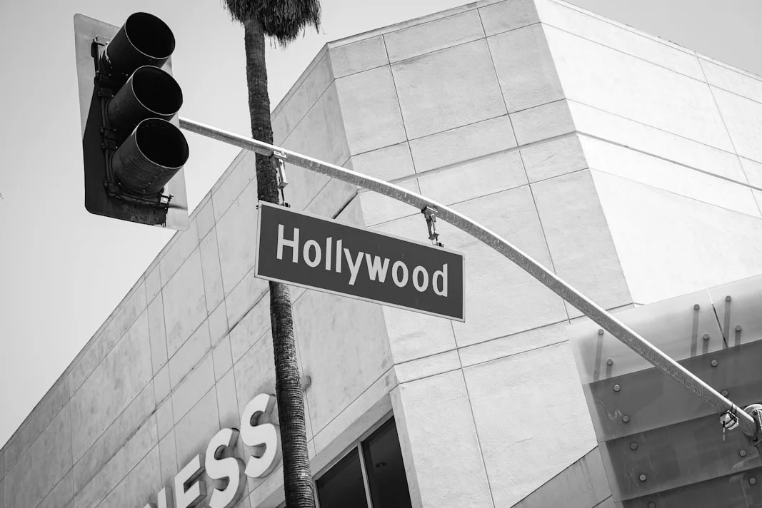 James Burrows, Legendary Hollywood Director, Dies at 85