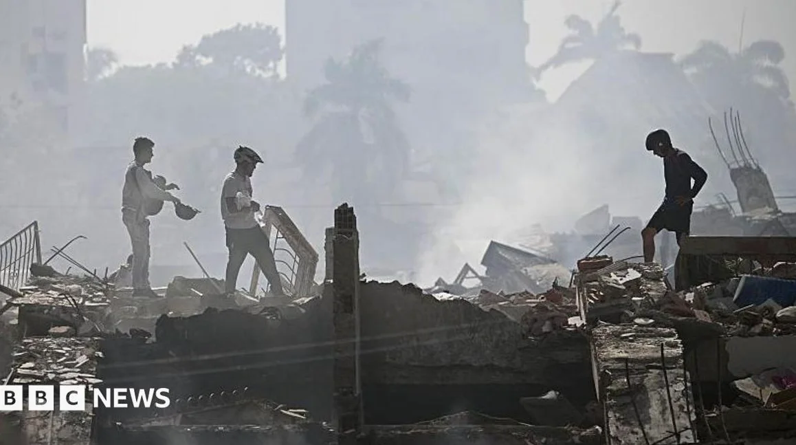 Venezuela Earthquakes Kill 235 as Rescuers Search Rubble for Survivors