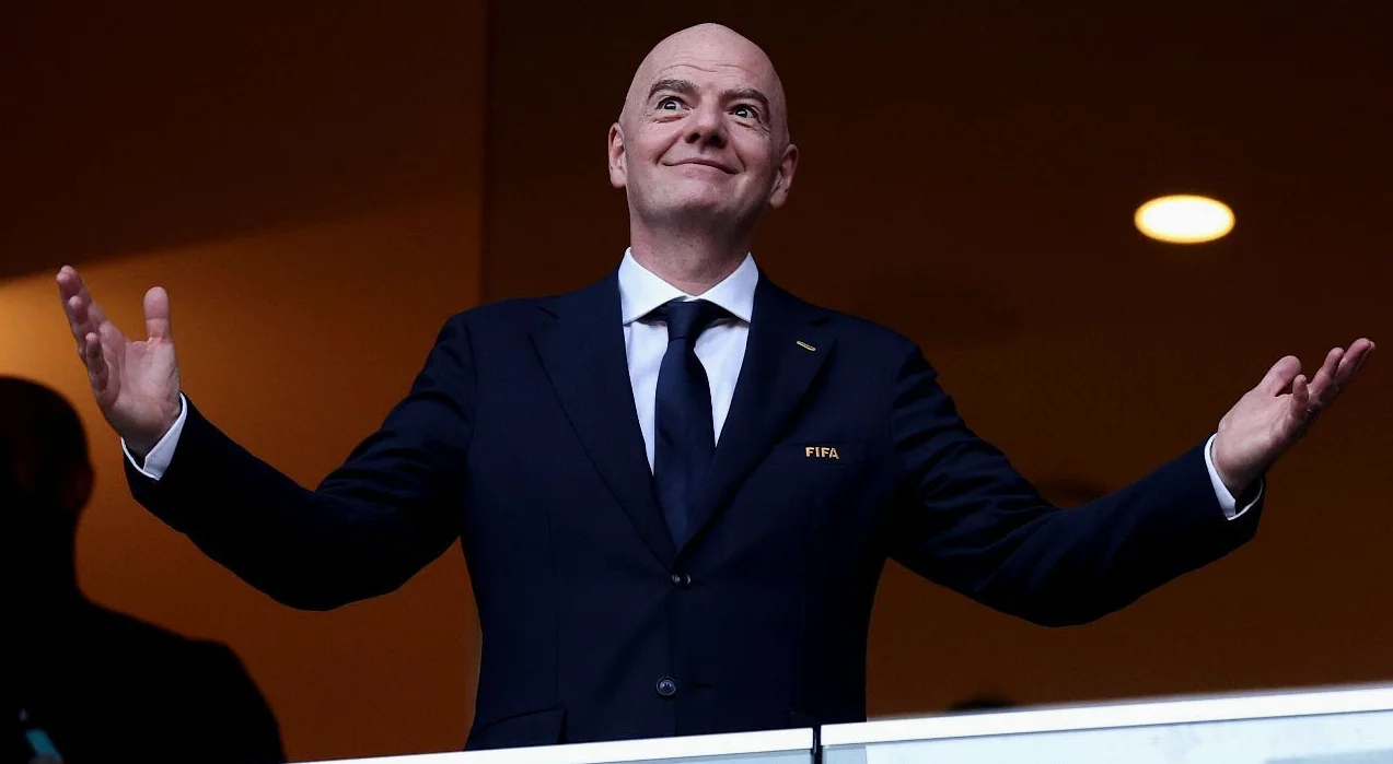 FIFA-Präsident reist 39.005 Meilen – Kontroversen um Trump-Preis