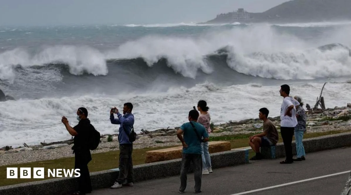 15人死亡：台風バビが東アジアへ接近
