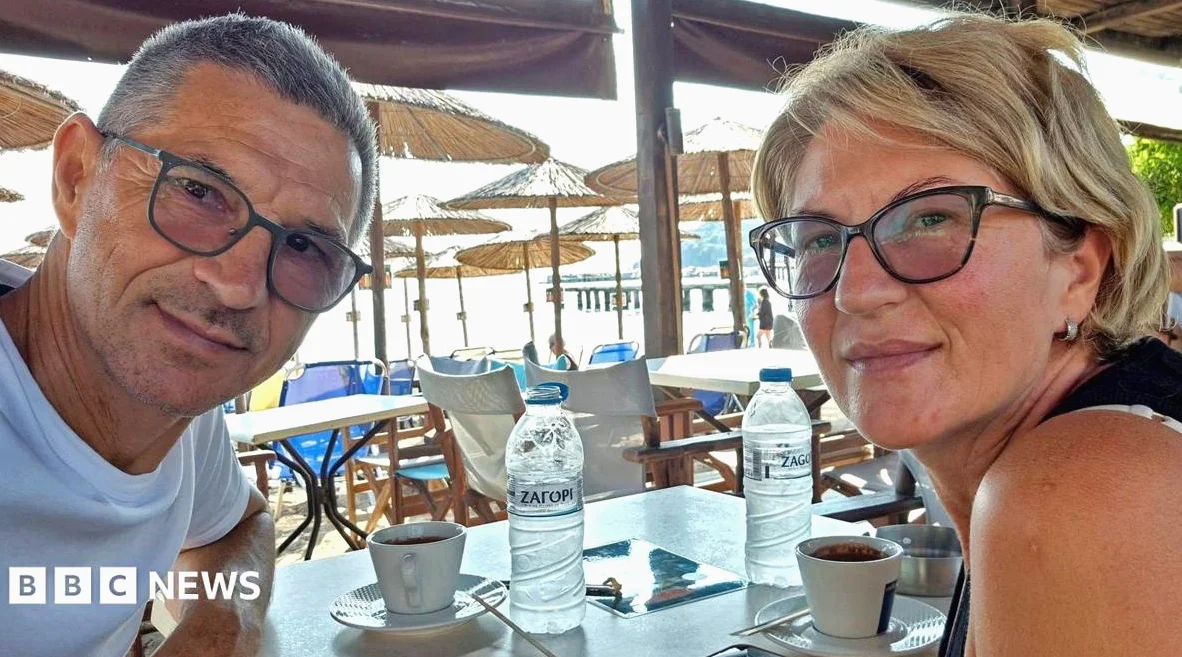 Wife of Man Nearly Sucked Out of Plane Says 'We Die Together'