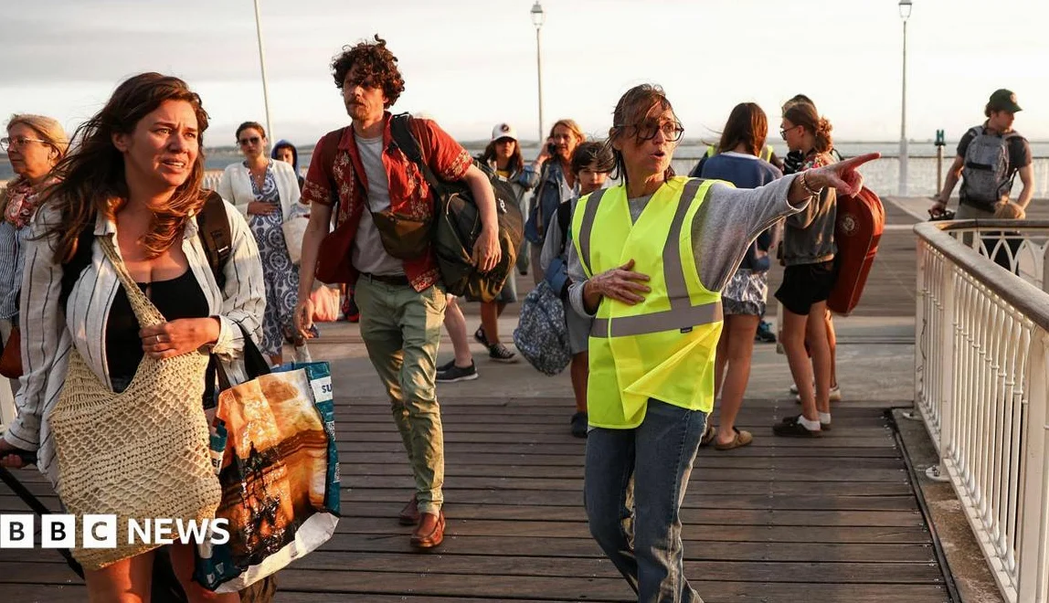 Tens of Thousands Evacuated in French Wildfires as Flames Consume 10,000 Hectares
