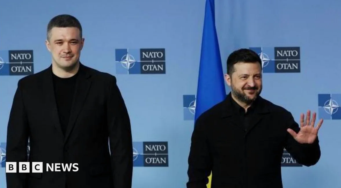 Ukraine’s Ousted Defence Minister Demands Reinstatement