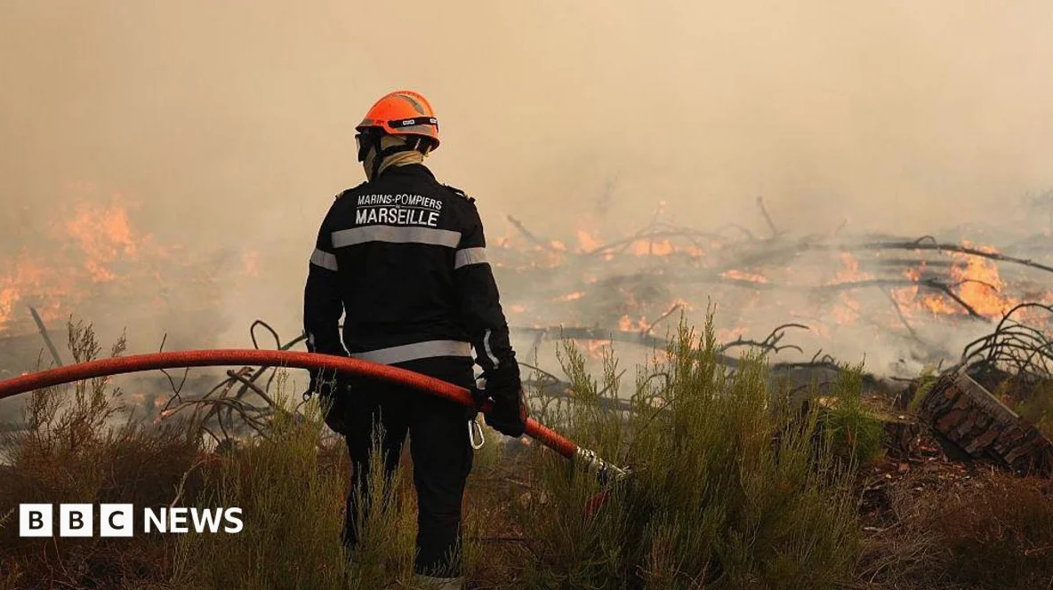 Firefighters battle wildfire as tens of thousands evacuated near Bordeaux