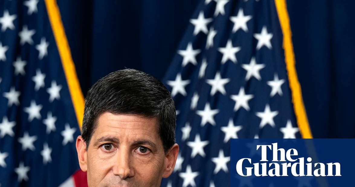 Fed holds rates steady amid inflation and geopolitical tensions