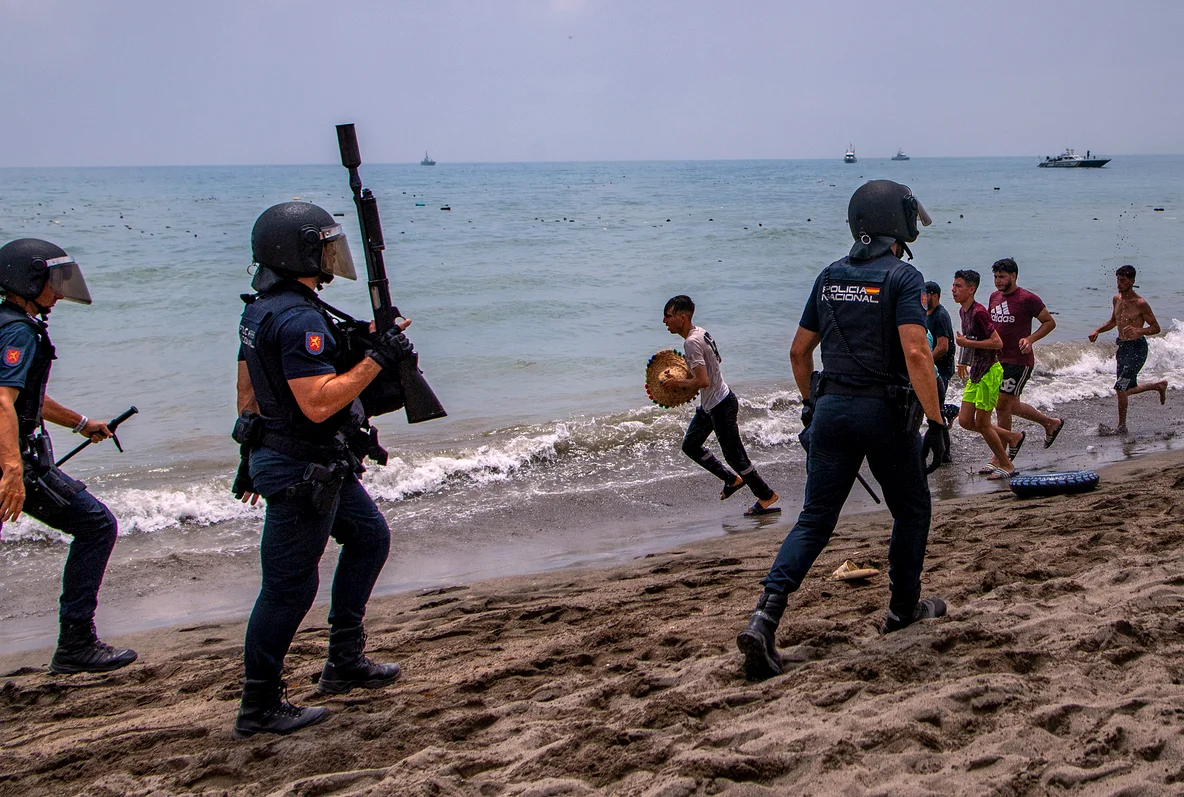 Nine Die as Thousands Migrants Enter Ceuta