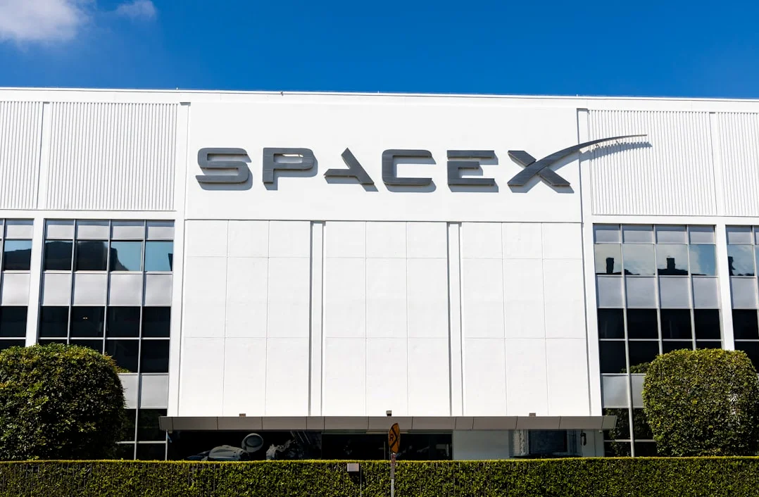 Elon Musk's SpaceX reports losses but less than expected