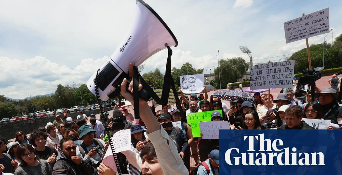 Mexico University Orders 58,000 Students to Resit Entrance Exam
