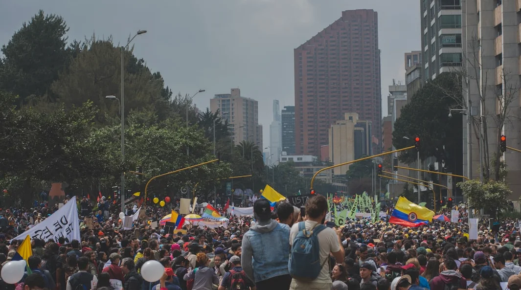 Car Bomb Rattles Colombia After Hardline President’s Inauguration