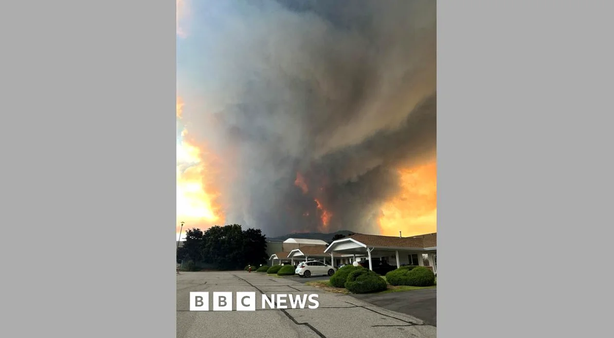 Canada Declares State of Emergency as Fire Doubles to 39 Sq Mile
