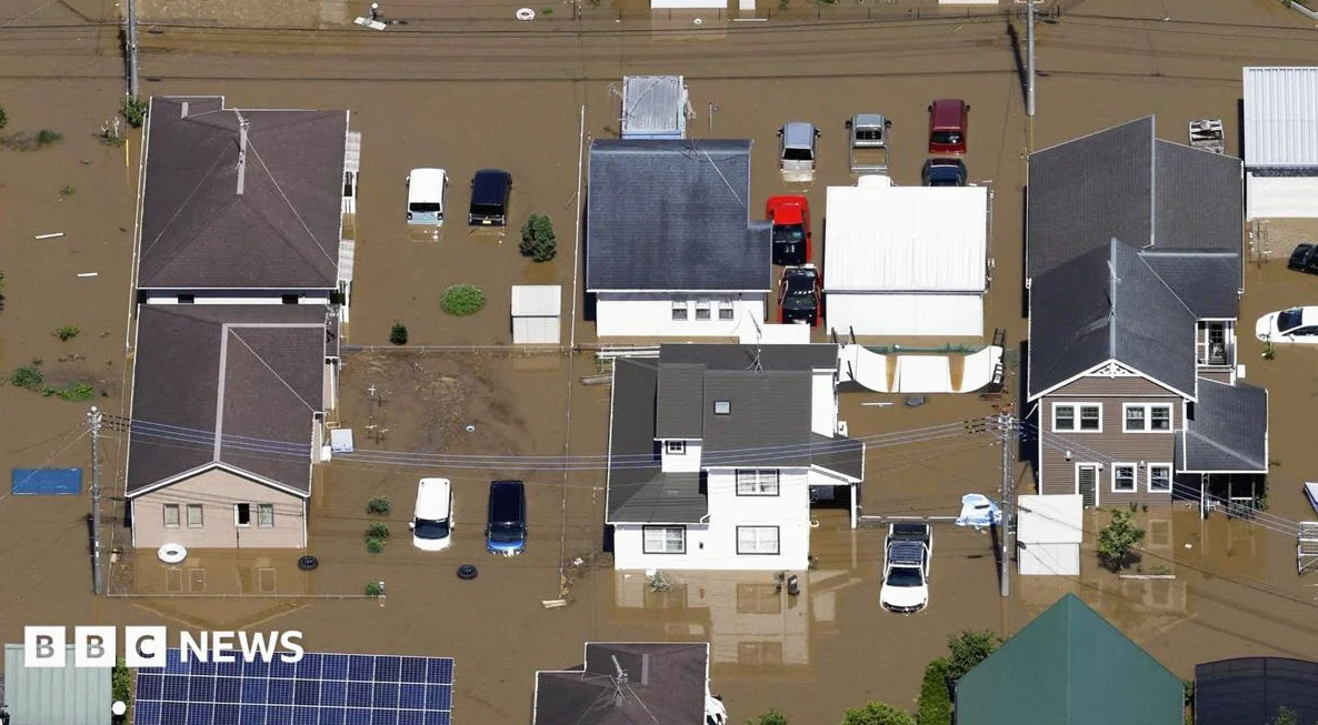 Unprecedented Rain in Japan Kills Eight, Sparks Warnings