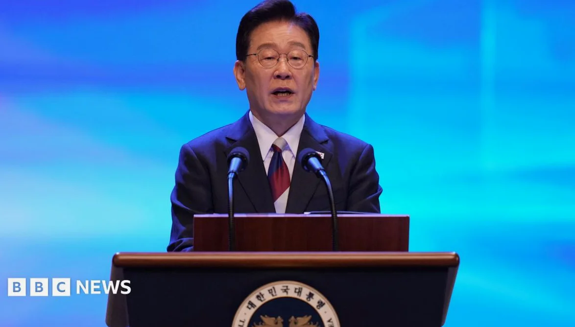 South Korea proposes talks to officially end war with North