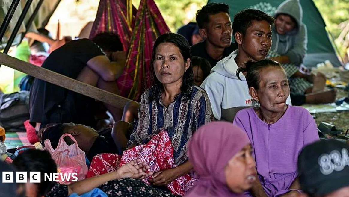 Aid shortages and fears of starvation as Indonesia reels from deadly earthquake