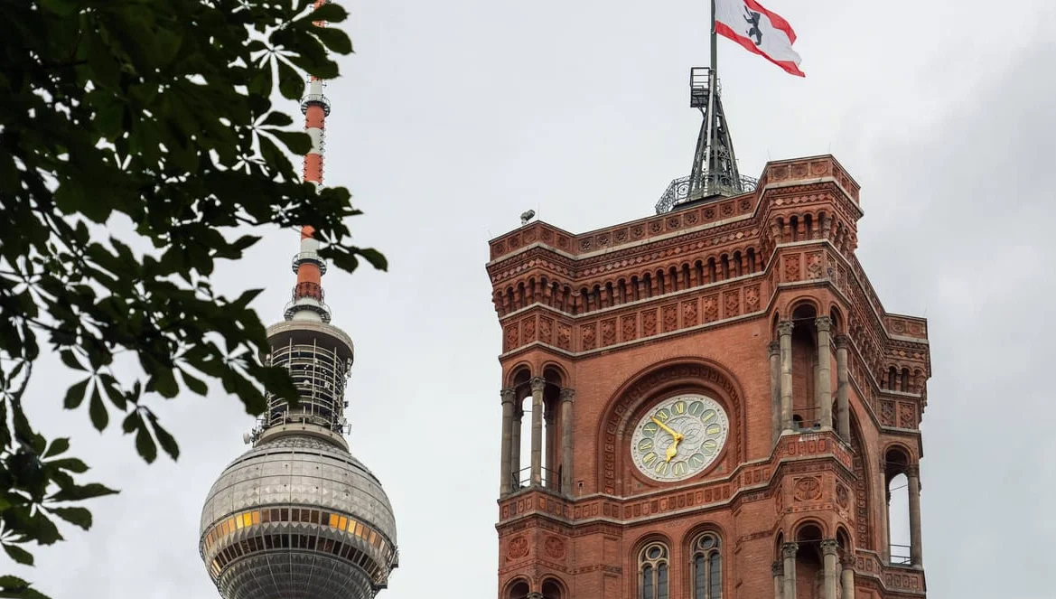 Berlin Abgeordnetenhaus Wahl 2026: CDU knapp vorn in Umfragen