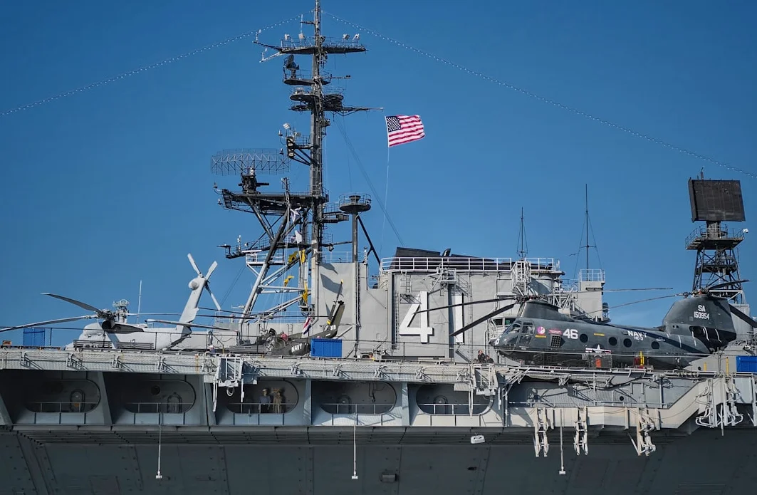 USS Abraham Lincoln Faces Supply, Mental Health Strains in 260-Day Deployment