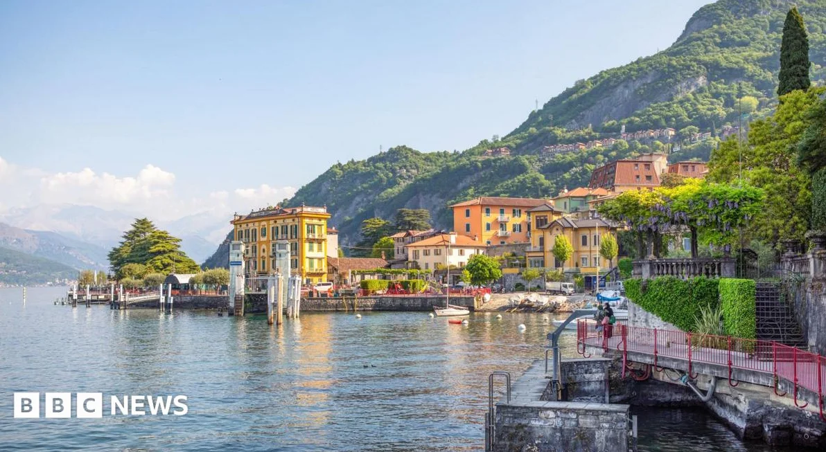 Como mayor bans bikes after being hit by electric bike