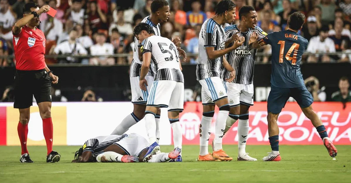 Anthony Elanga Injured in Foul, Misses Key Moments for Newcastle