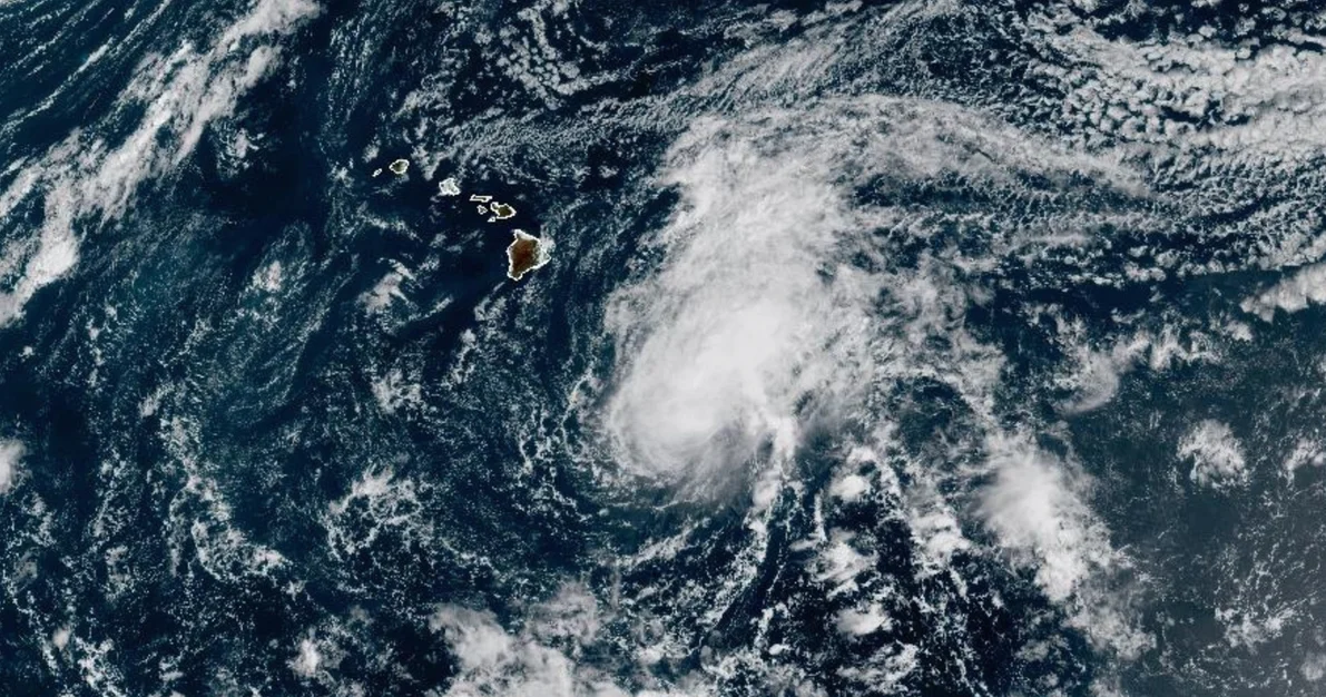 Tropical Storm Moke Brings 15 Inches of Rain to Hawaii