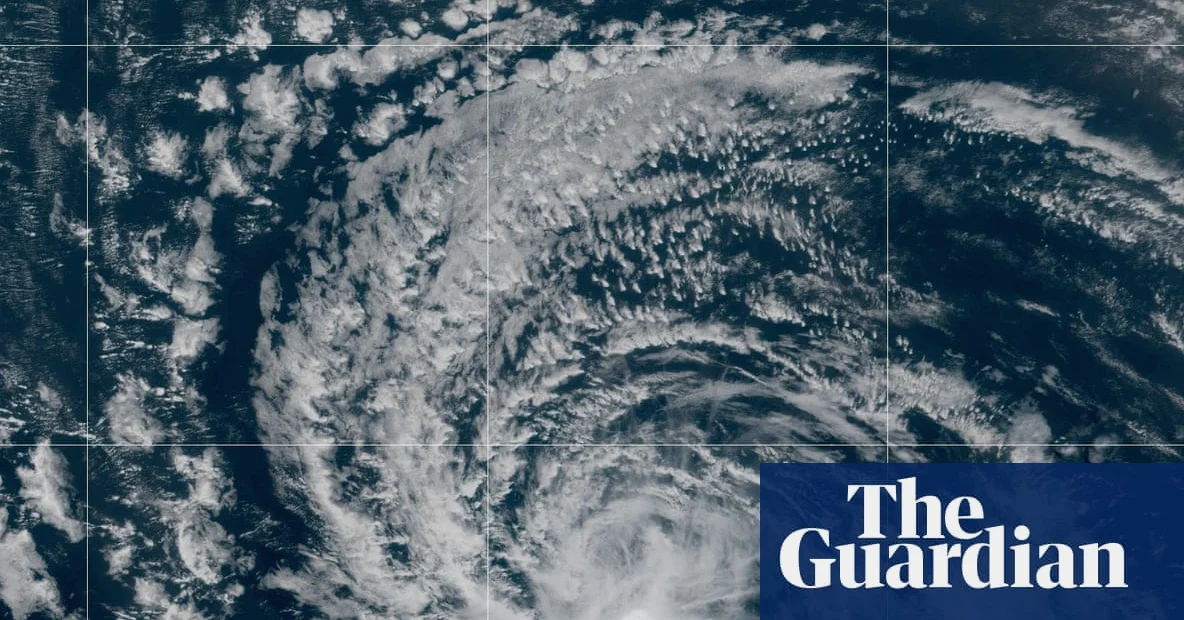 Tormenta Dolly se convierte en onda tropical abierta al acercarse al Caribe