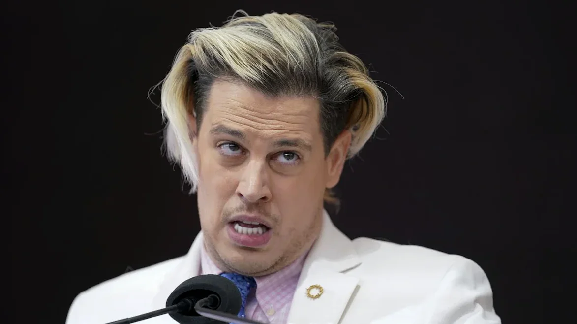 Milo Yiannopoulos far-right provocateur deported from U.S.