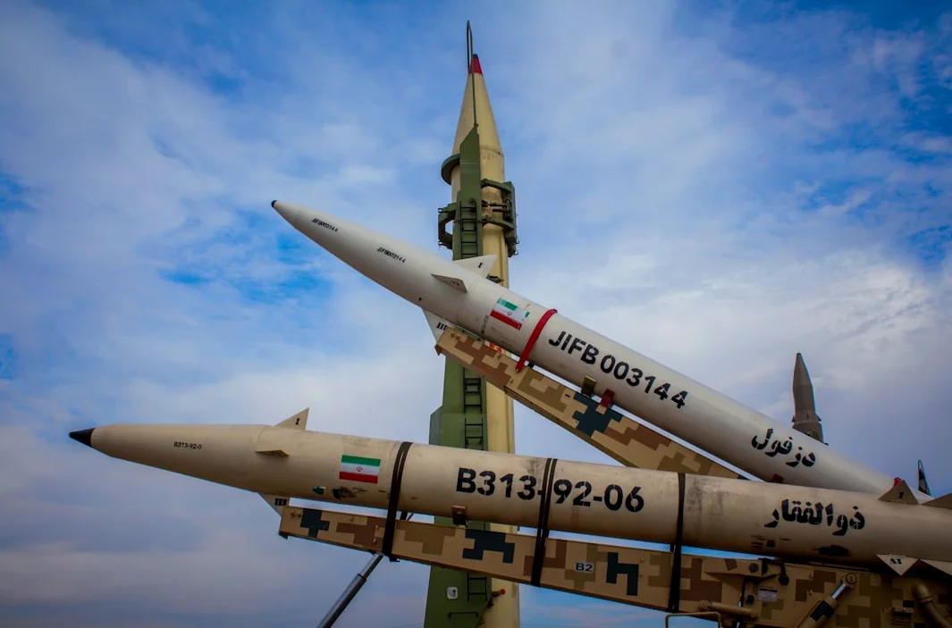 EE.UU. ataca lanzadores de cohetes iraníes en el estrecho de Hormuz