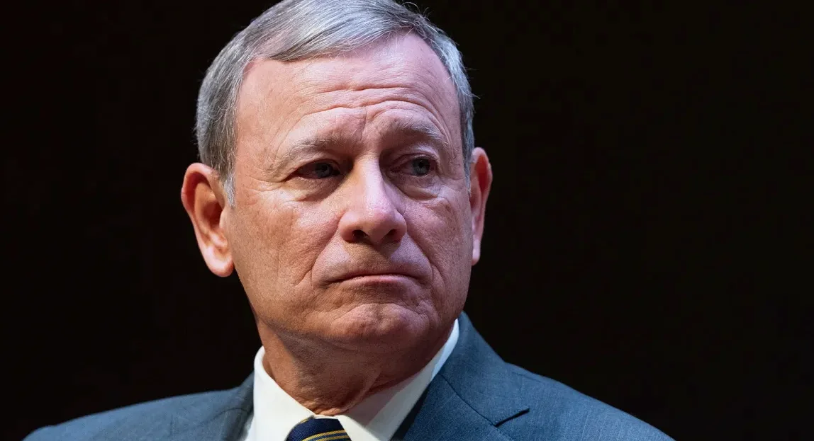 ロバーツ長官、トランプ氏のホワイトハウス拡張に異論
