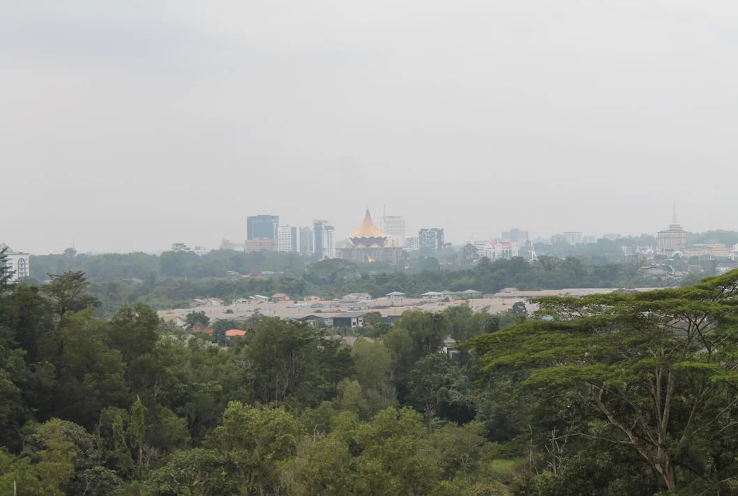 Malaysia declares emergency in Sarawak as haze from Indonesia worsens