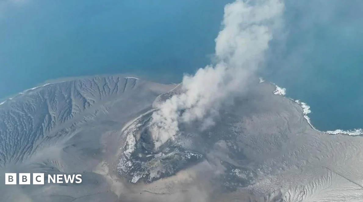 150,000 Passengers Stranded After Volcano Eruption in Indonesia