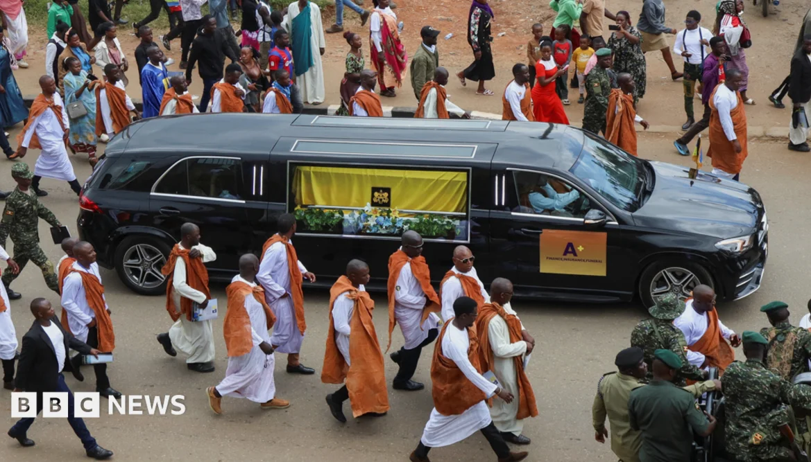 Ugandas König Oyo beerdigt: Streit um Nachfolger