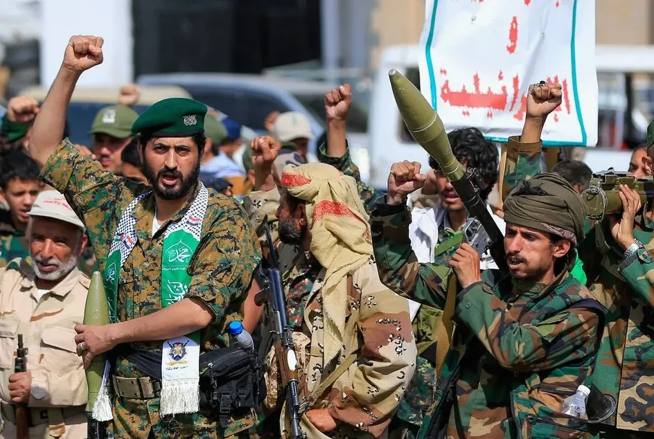 Yemen Houthis Capture Red Sea Coast, Escalate Tensions