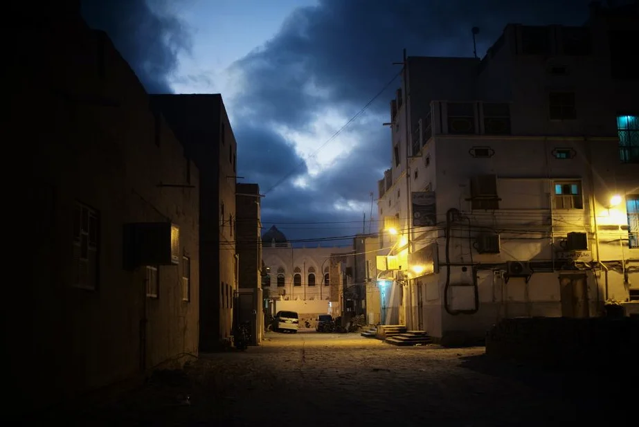 Yemen’s Houthis Seize Strategic Mayun Island