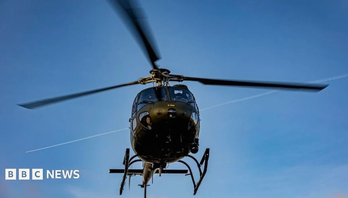 Buque ruso dispara balizas a helicóptero danés