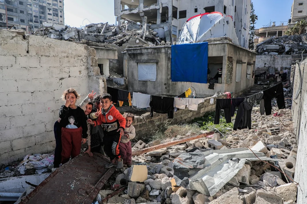 Ed Sheeran Calls Gaza Situation 'Unjustifiable' in Concert Comments