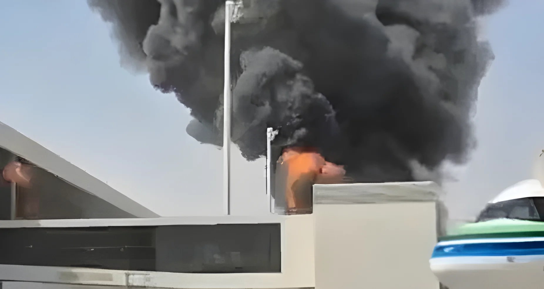 サウジ空港へのホーシー攻撃で12人死亡
